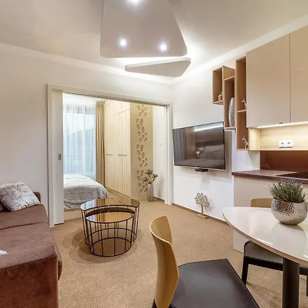 Liana Hrebienok C206 Апартаменты Високе-Татри