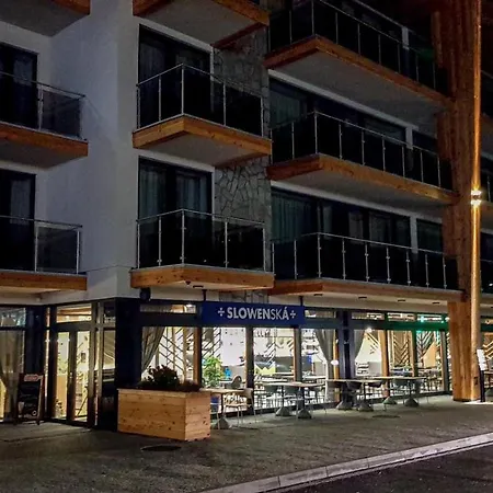 Liana Hrebienok C206 *